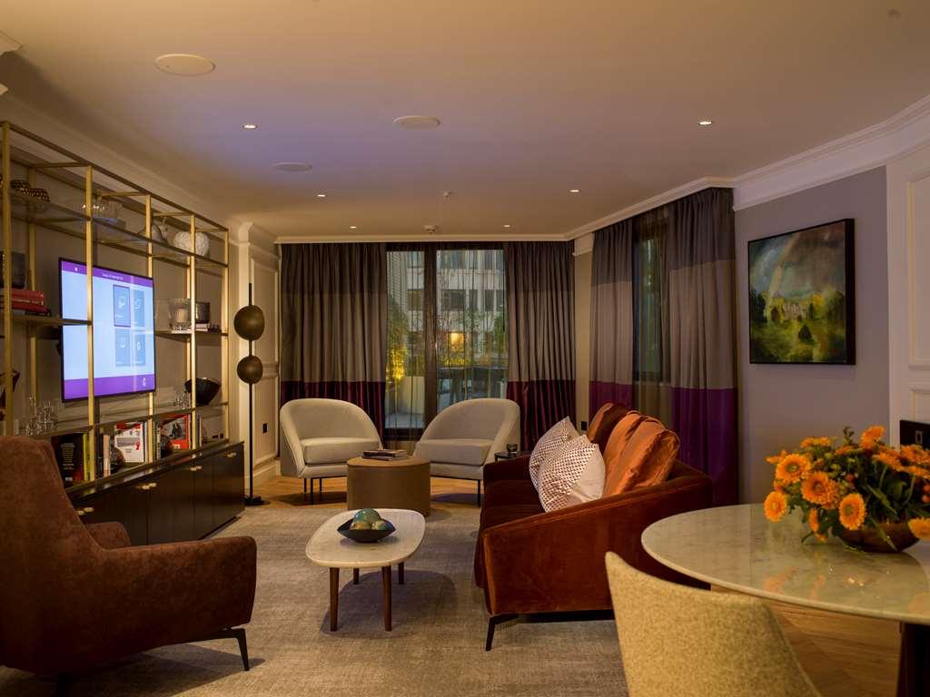 The Guardsman - Preferred Hotels And Resorts 伦敦 客房 照片 A living room at The Ivy Collection