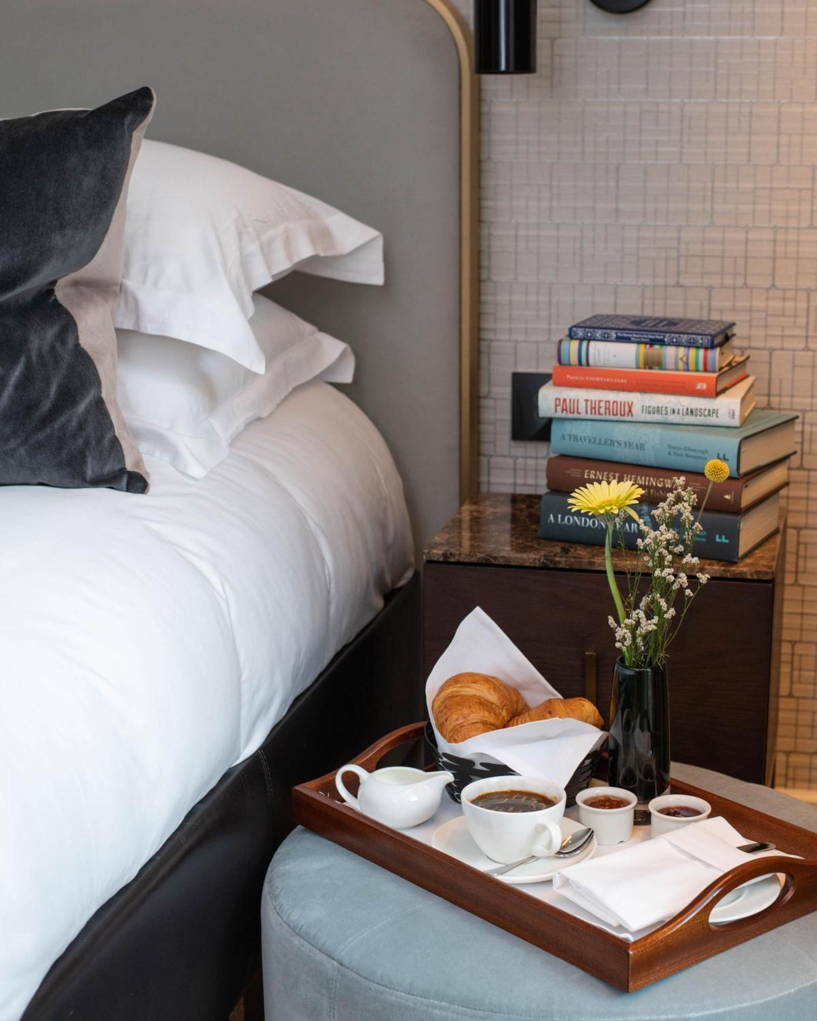 The Guardsman - Preferred Hotels And Resorts 伦敦 外观 照片 A room at the hotel